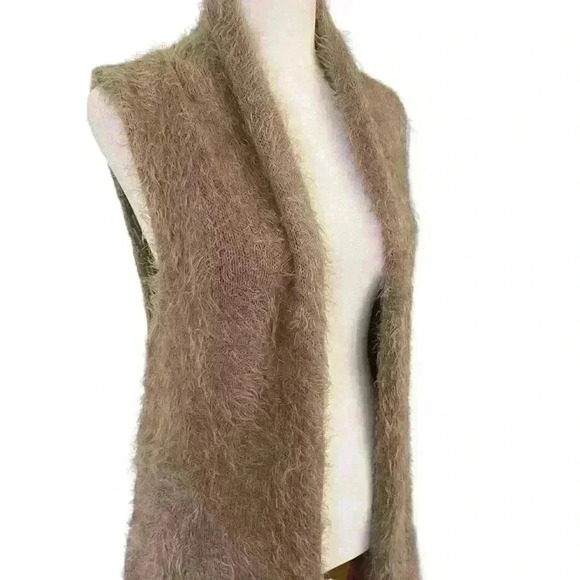 Escio Duster Women's Eyelash Knit Sweater Vest Size M Tan Crochet Back Boho Cozy - Picture 3 of 11